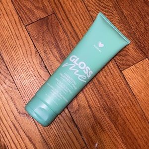 Design. ME- Gloss. ME Hydrating Treatment Mask, 250ml. Brand NEW!